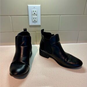 Women’s Black Chelsea Boots, Size 10